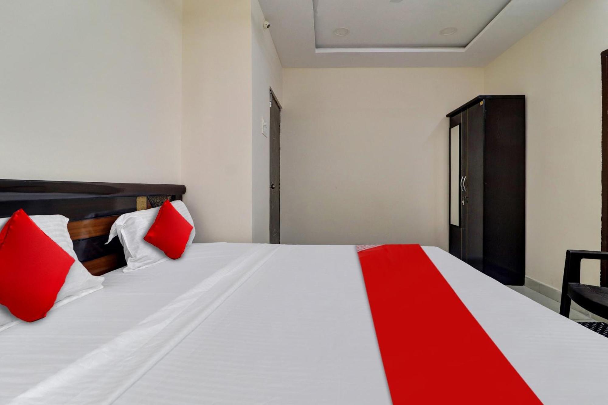 Hotel O Shri Ganesh Near By Himayatnagar,Ashok Nagar,Rtc X Roads Хайдарабад Экстерьер фото