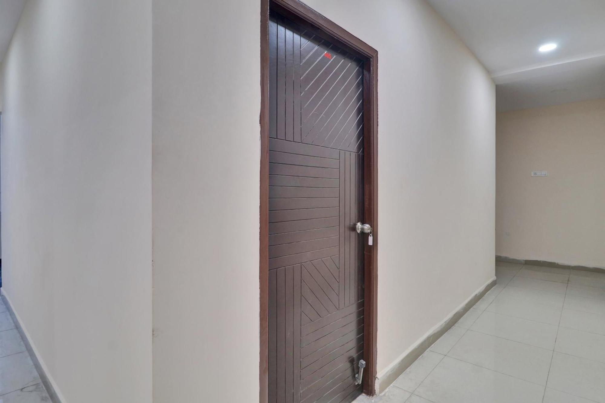 Hotel O Shri Ganesh Near By Himayatnagar,Ashok Nagar,Rtc X Roads Хайдарабад Экстерьер фото